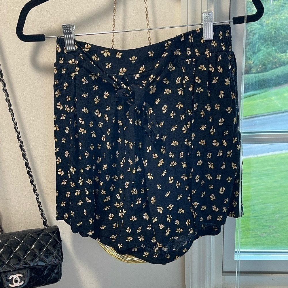 ZARA Black Flowered Shorts